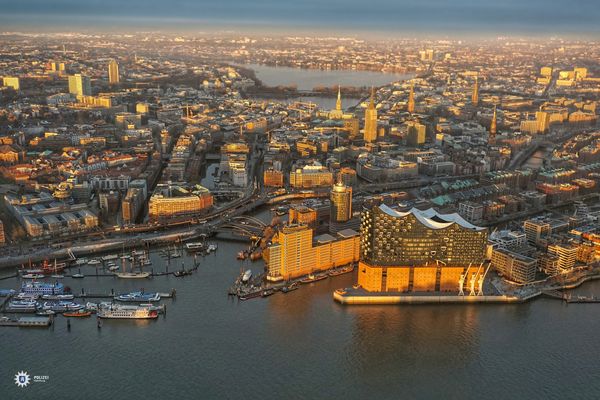 Hamburg im Sonnenlicht