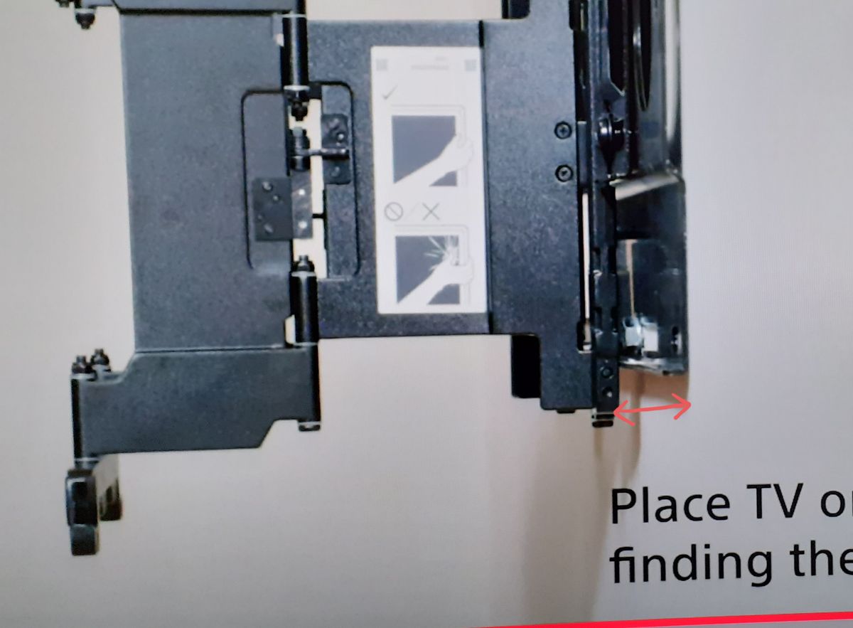 Gap between bracket and wall needs to be 2cm here?